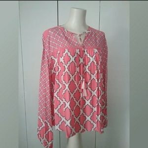 Crown & Ivy Country Road Lattice Top